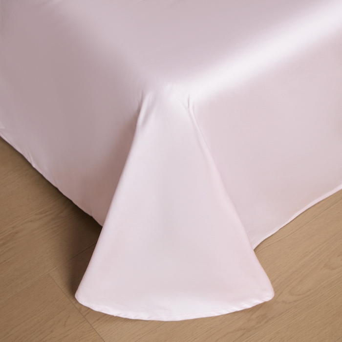 91家纺网 家纺一手货源 找家纺 U品汇 2026新品纯棉全棉平网大版数码印花四件套高端60支长绒棉贡缎埋绳宽边系列 浅春织梦（紫）