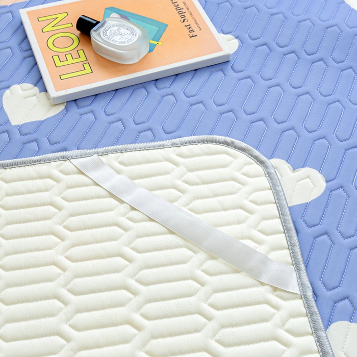 91家纺网 家纺一手货源 找家纺 优雅星家纺 2026新款凉感丝印花乳胶凉席 郁金香