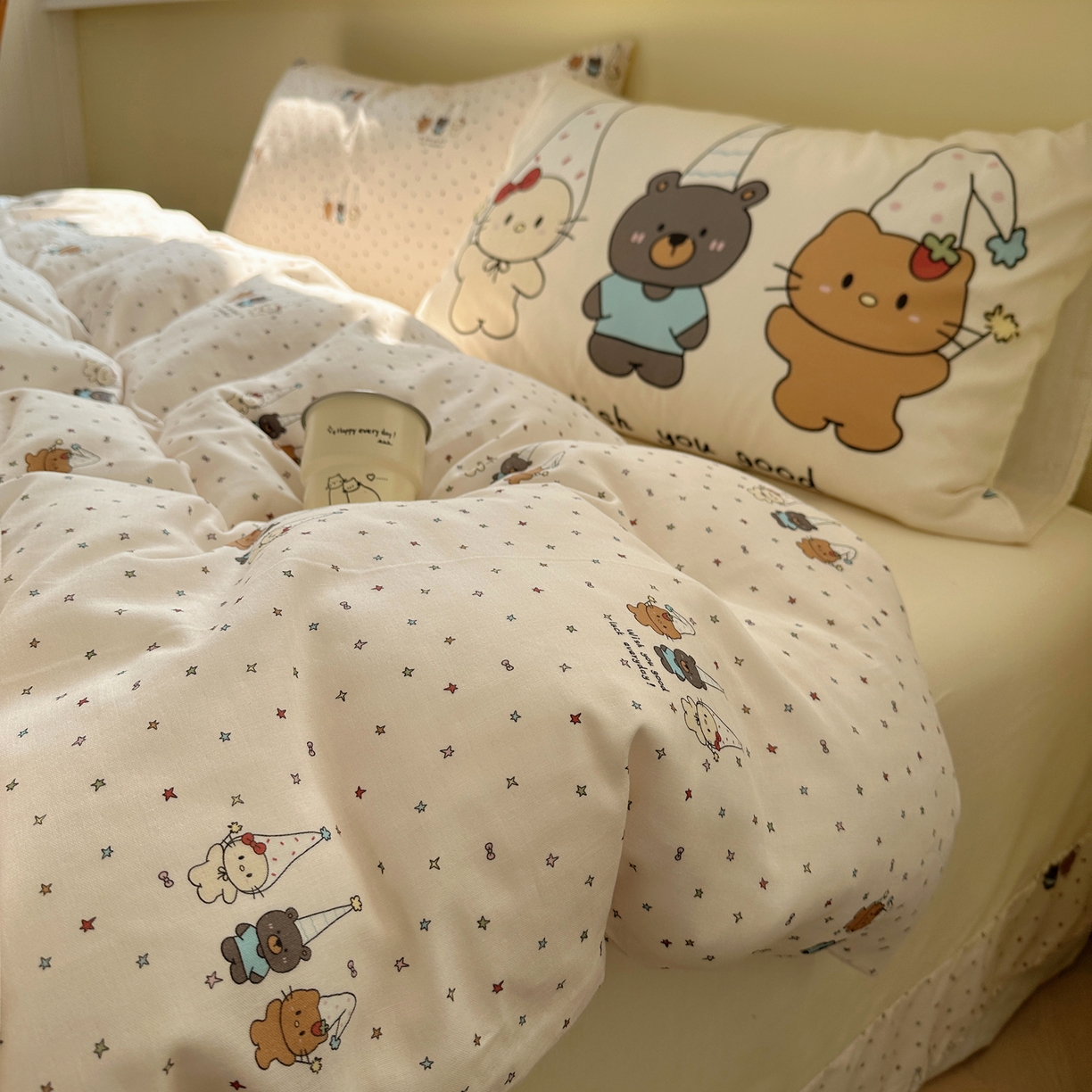 91家纺网 家纺一手货源 找家纺 耀悦家纺 2026新款双层纱全棉四件套大版枕套混搭款博主ins风格款纯棉四件套 圣旦星星喵