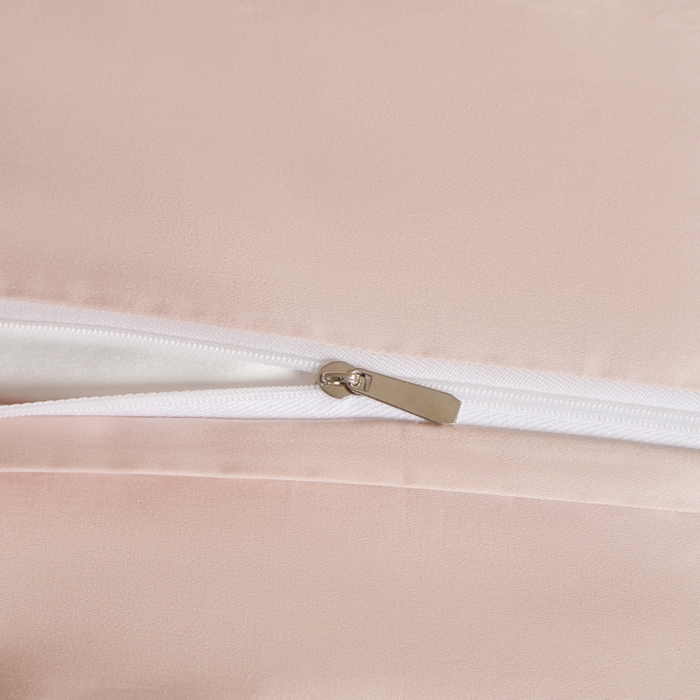 91家纺网 家纺一手货源 找家纺 U品汇 2026新品纯棉全棉平网大版数码印花四件套高端60支长绒棉贡缎埋绳宽边系列 浅芜（粉）