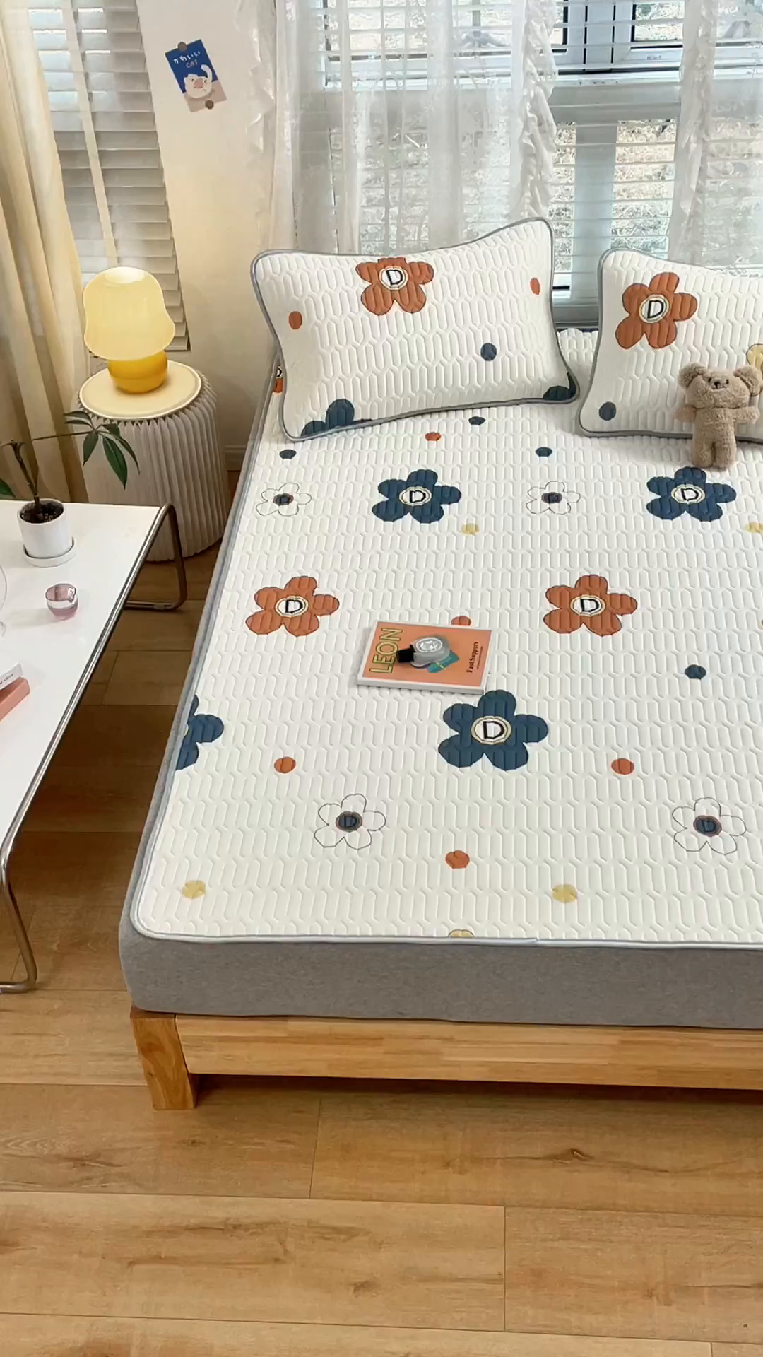 91家纺网 家纺一手货源 找家纺 优雅星家纺 2026新款凉感丝印花乳胶凉席 爱的季节