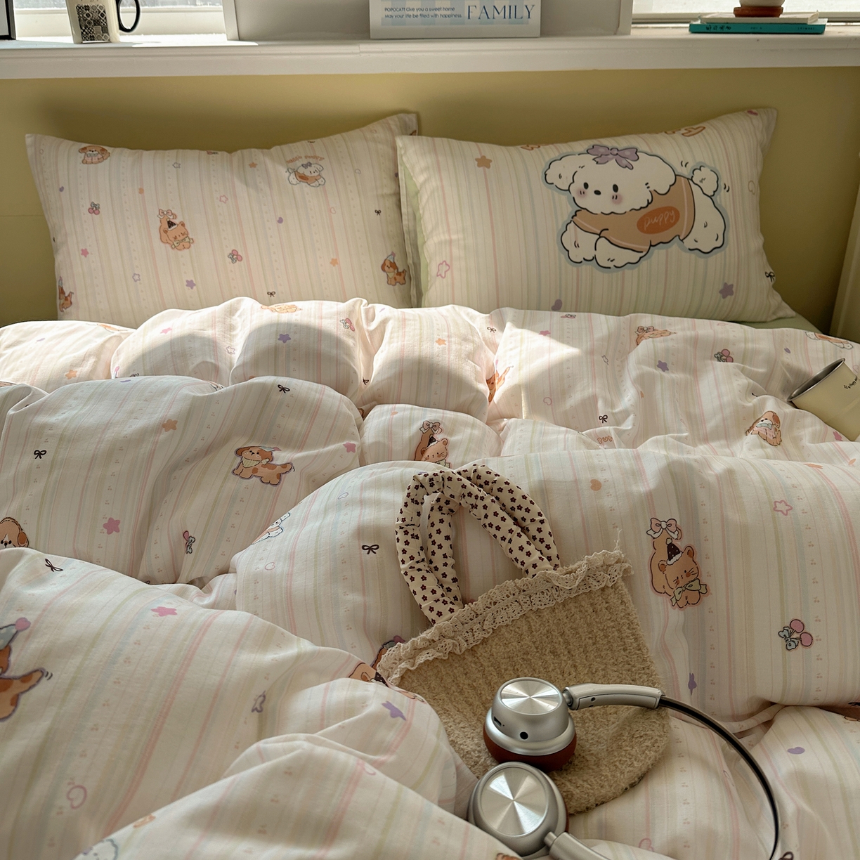 91家纺网 家纺一手货源 找家纺 耀悦家纺 2026新款双层纱全棉四件套大版枕套混搭款博主ins风格款纯棉四件套 cherry小奶狗