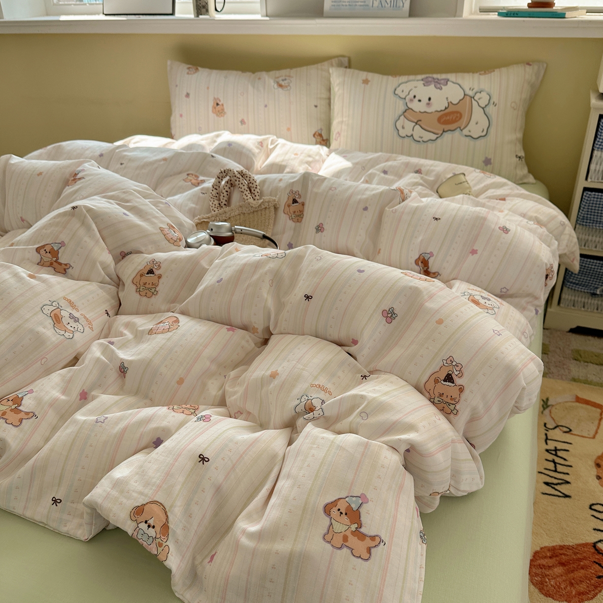 91家纺网 家纺一手货源 找家纺 耀悦家纺 2026新款双层纱全棉四件套大版枕套混搭款博主ins风格款纯棉四件套 cherry小奶狗