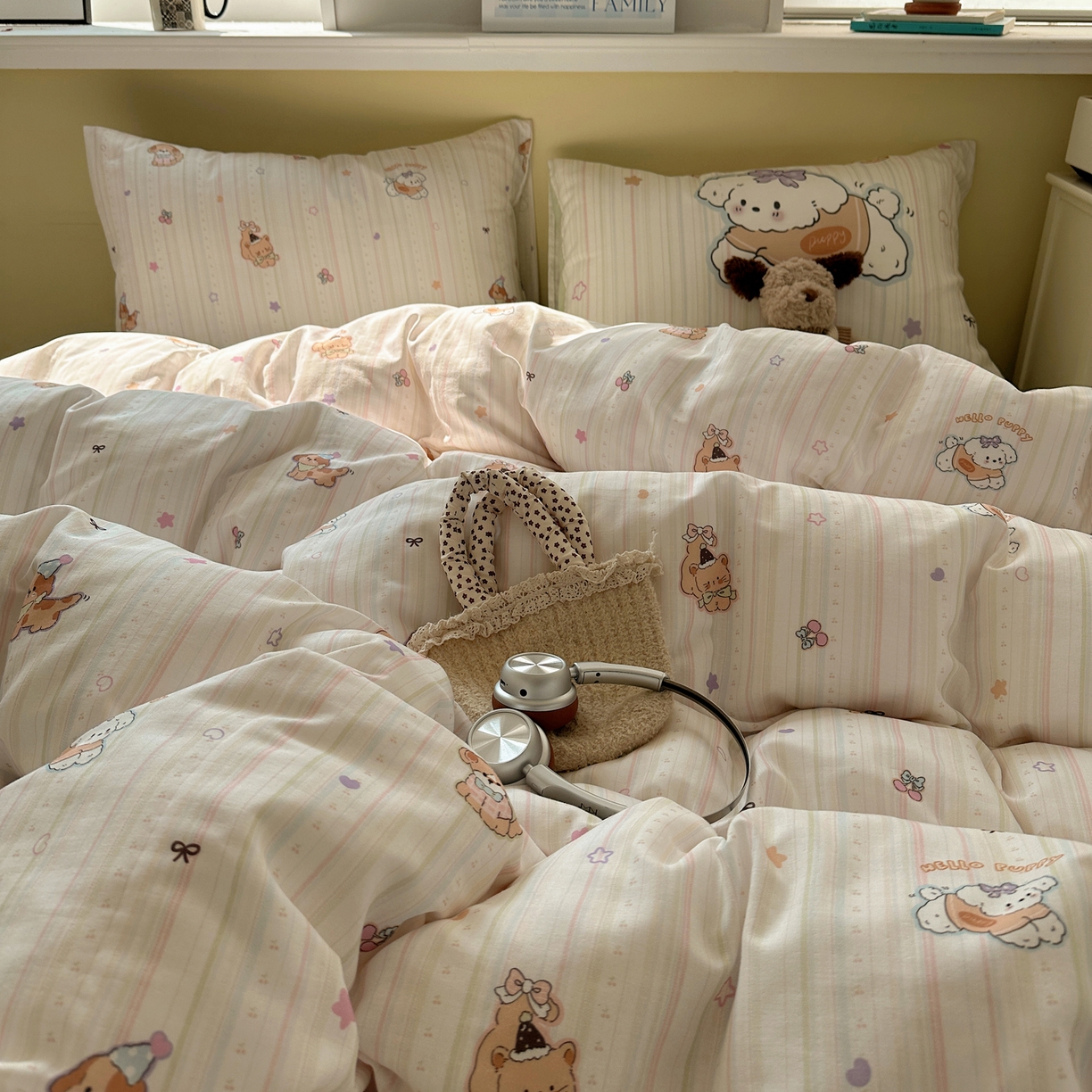 91家纺网 家纺一手货源 找家纺 耀悦家纺 2026新款双层纱全棉四件套大版枕套混搭款博主ins风格款纯棉四件套 cherry小奶狗