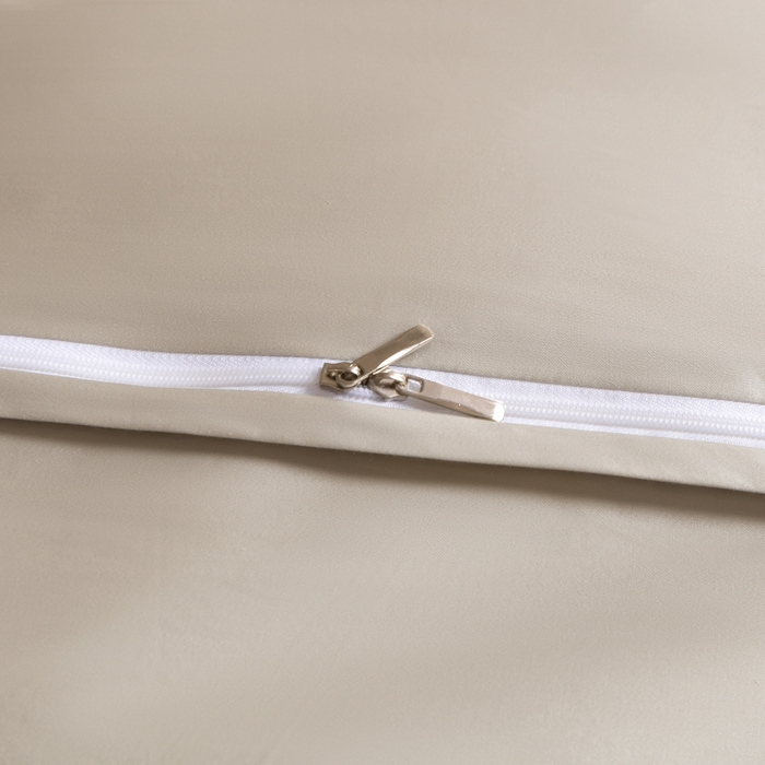 91家纺网 家纺一手货源 找家纺 U品汇 2026新品纯棉全棉平网大版数码印花四件套高端60支长绒棉贡缎埋绳宽边系列 素绘春野（香槟）