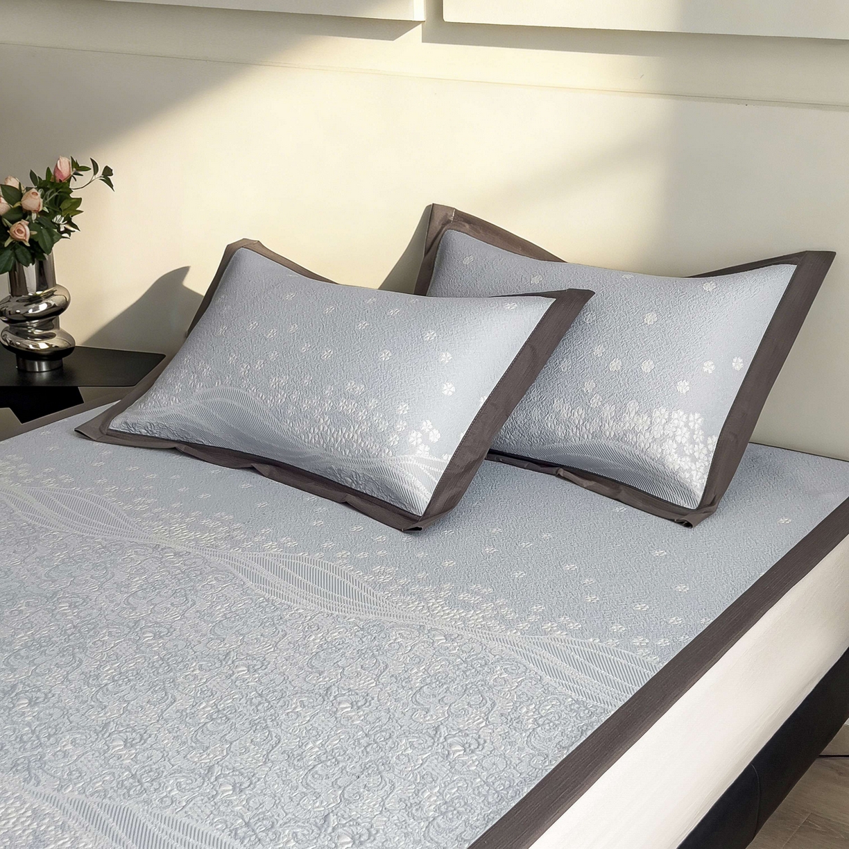 91家纺网 家纺一手货源 找家纺 孩子王家纺 2026春夏新款PE乙纶学生宿舍高克重凉感值过0.21冰豆豆席凉感席子凉席席子 花园尼罗淡蓝 床单款