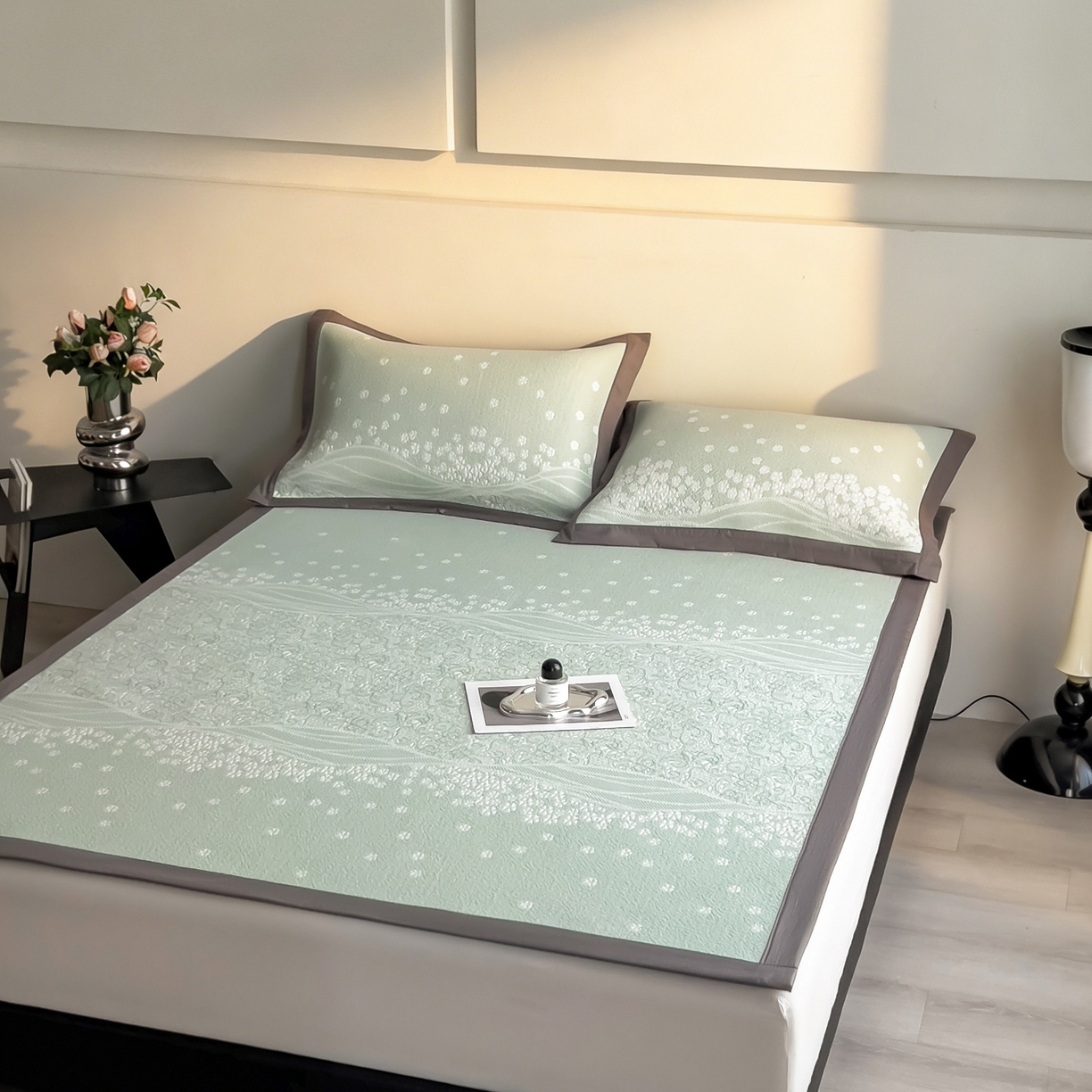 91家纺网 家纺一手货源 找家纺 孩子王家纺 2026春夏新款PE乙纶学生宿舍高克重凉感值过0.21冰豆豆席凉感席子凉席席子 花园青草绿 床单款