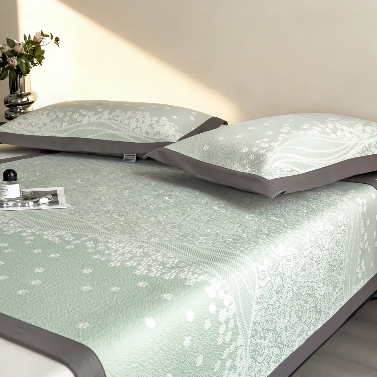 91家纺网 家纺一手货源 找家纺 孩子王家纺 2026春夏新款PE乙纶学生宿舍高克重凉感值过0.21冰豆豆席凉感席子凉席席子 花园青草绿 床单款