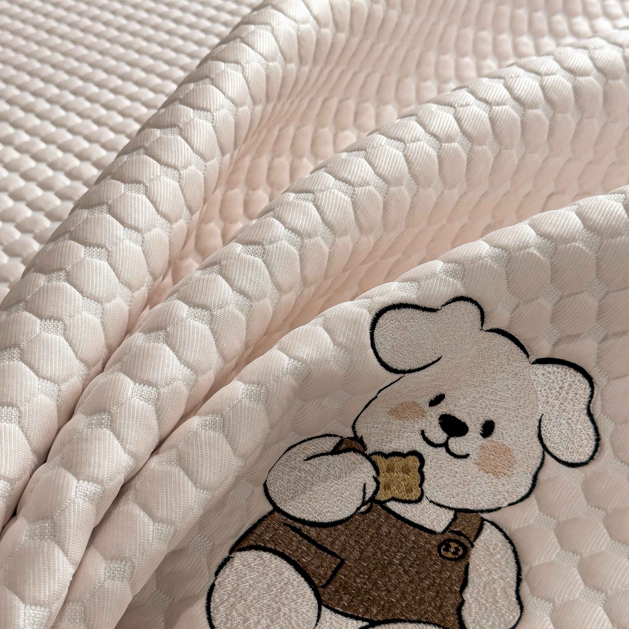 91家纺网 家纺一手货源 找家纺 （总）孩子王家纺 2026春夏新款冰豆豆凉席凉感值过0.21冰丝床单单件冰丝席家用空调软席凉席席子