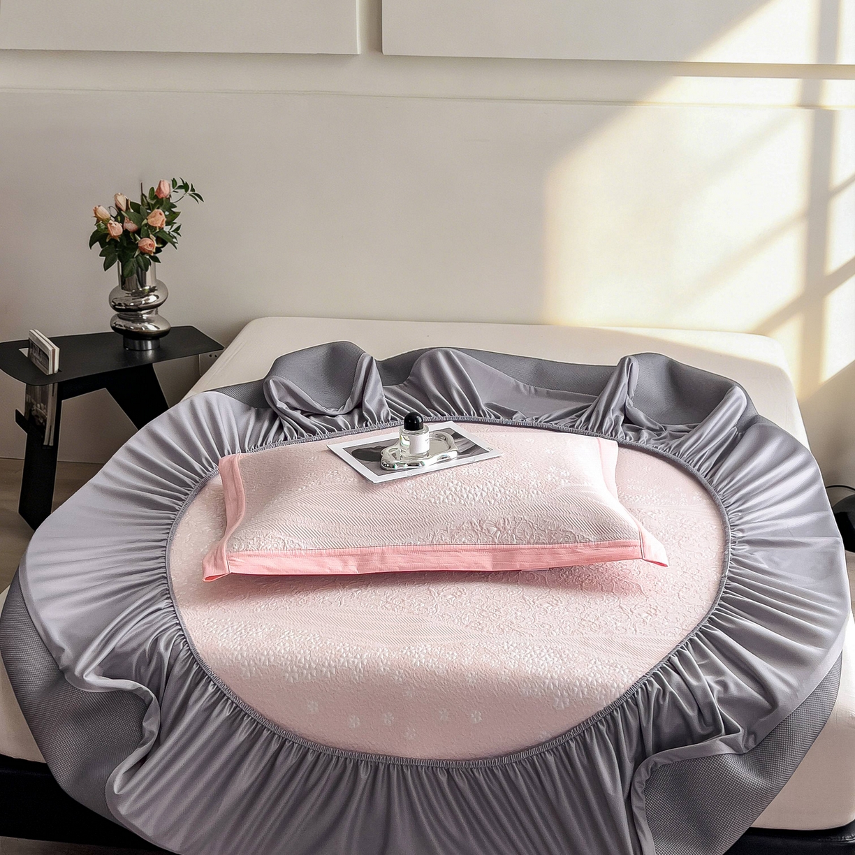 91家纺网 家纺一手货源 找家纺 孩子王家纺 2026春夏新款PE乙纶学生宿舍高克重凉感值过0.21冰豆豆席凉感席子凉席席子 花园蜜裸粉 床笠款