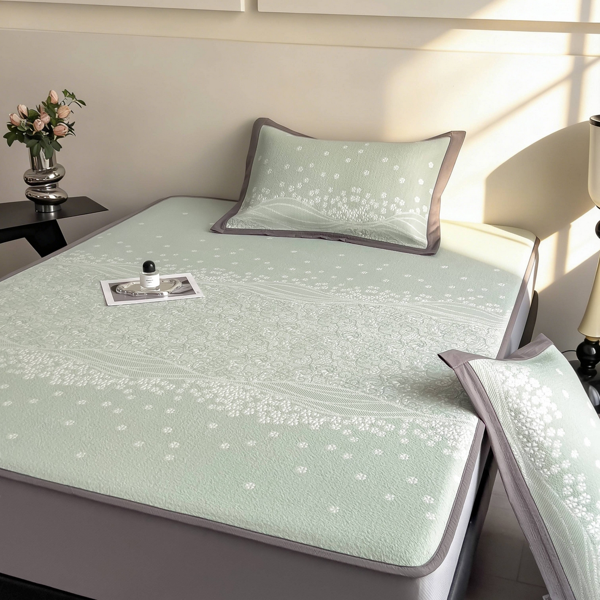 91家纺网 家纺一手货源 找家纺 孩子王家纺 2026春夏新款PE乙纶学生宿舍高克重凉感值过0.21冰豆豆席凉感席子凉席席子 花园青草绿 床笠款