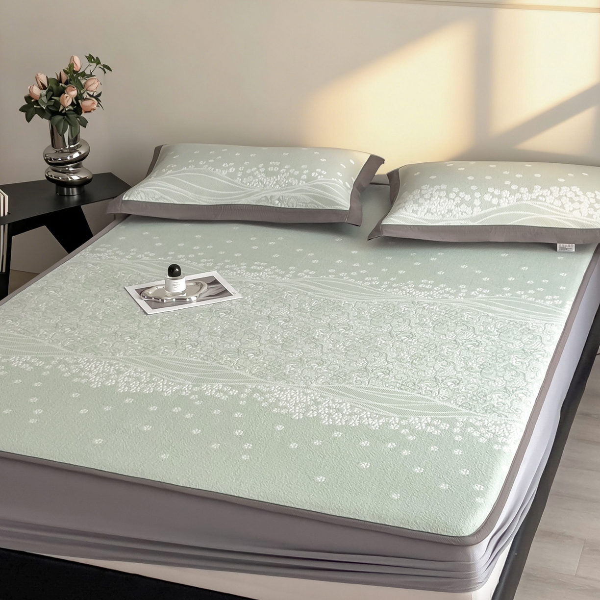 91家纺网 家纺一手货源 找家纺 孩子王家纺 2026春夏新款PE乙纶学生宿舍高克重凉感值过0.21冰豆豆席凉感席子凉席席子 花园青草绿 床笠款