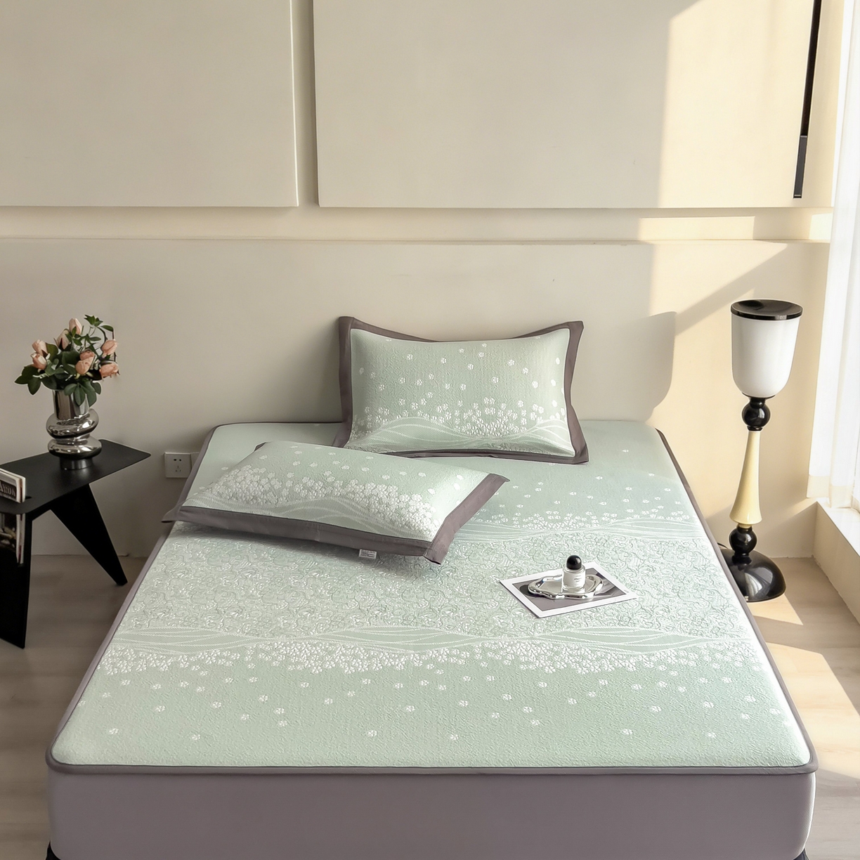 91家纺网 家纺一手货源 找家纺 孩子王家纺 2026春夏新款PE乙纶学生宿舍高克重凉感值过0.21冰豆豆席凉感席子凉席席子 花园青草绿 床笠款