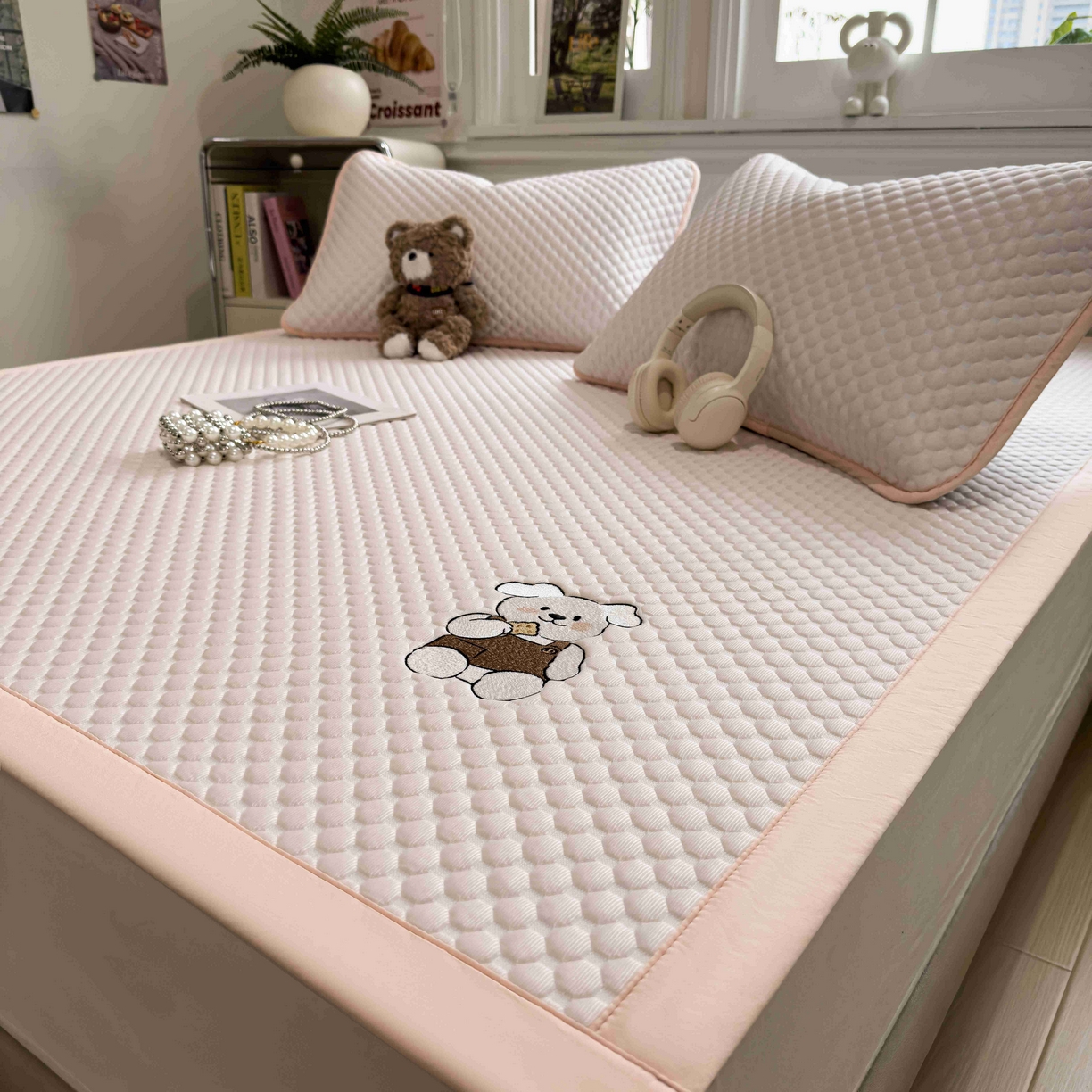 91家纺网 家纺一手货源 找家纺 孩子王家纺 2026春夏新款冰豆豆凉席凉感值过0.21冰丝床单单件冰丝席家用空调软席凉席席子 芭蕾粉-床铺款