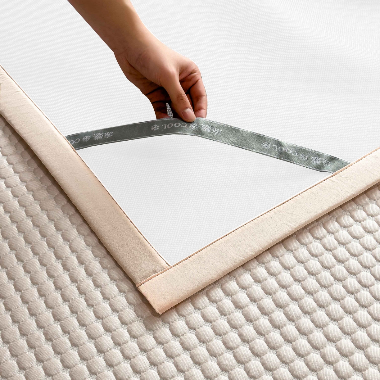 91家纺网 家纺一手货源 找家纺 孩子王家纺 2026春夏新款冰豆豆凉席凉感值过0.21冰丝床单单件冰丝席家用空调软席凉席席子 芭蕾粉-床铺款