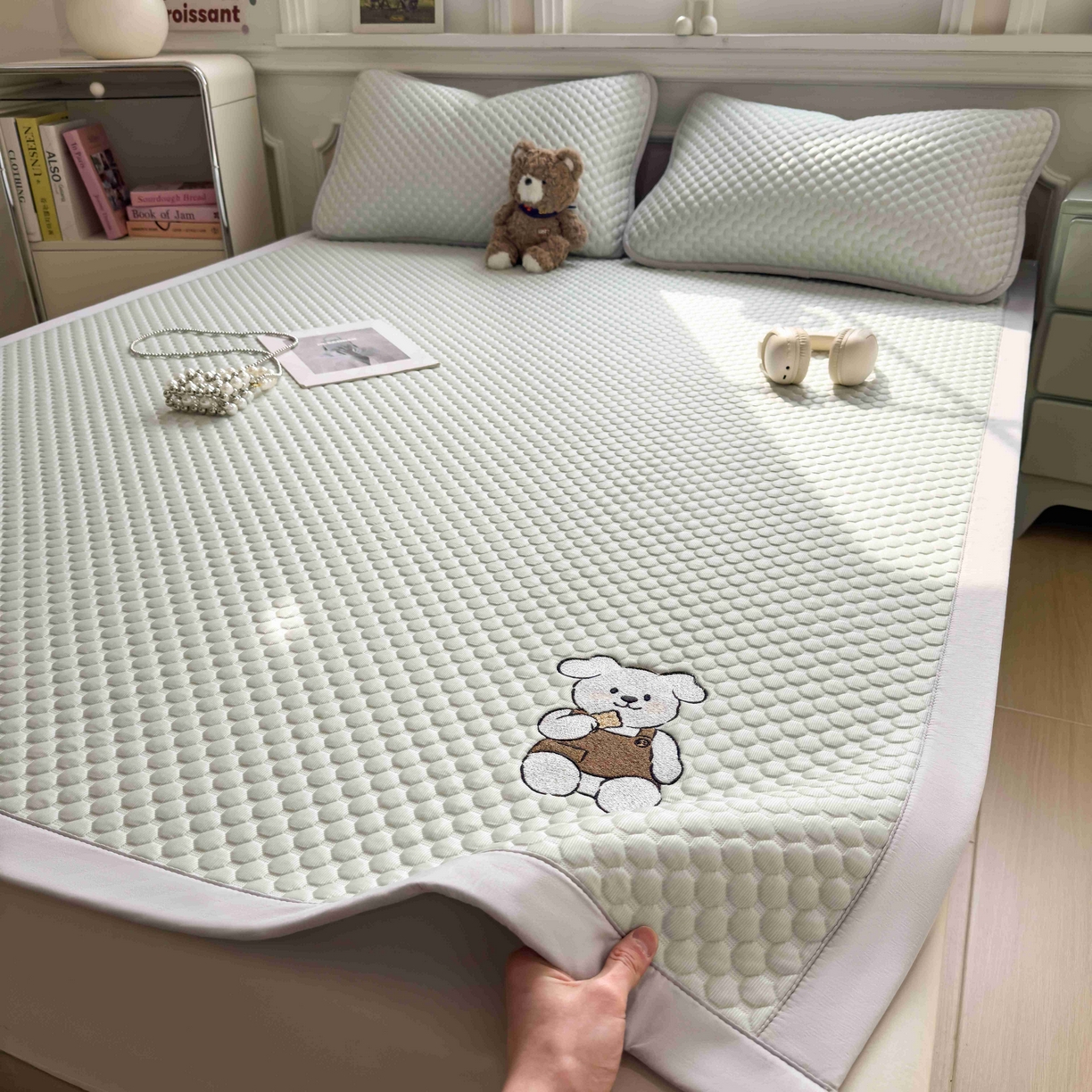 91家纺网 家纺一手货源 找家纺 孩子王家纺 2026春夏新款冰豆豆凉席凉感值过0.21冰丝床单单件冰丝席家用空调软席凉席席子 果绿-床铺款