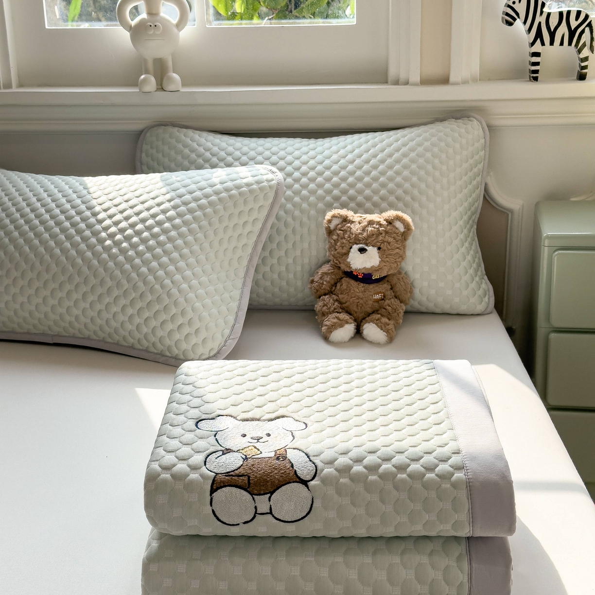 91家纺网 家纺一手货源 找家纺 孩子王家纺 2026春夏新款冰豆豆凉席凉感值过0.21冰丝床单单件冰丝席家用空调软席凉席席子 果绿-床铺款