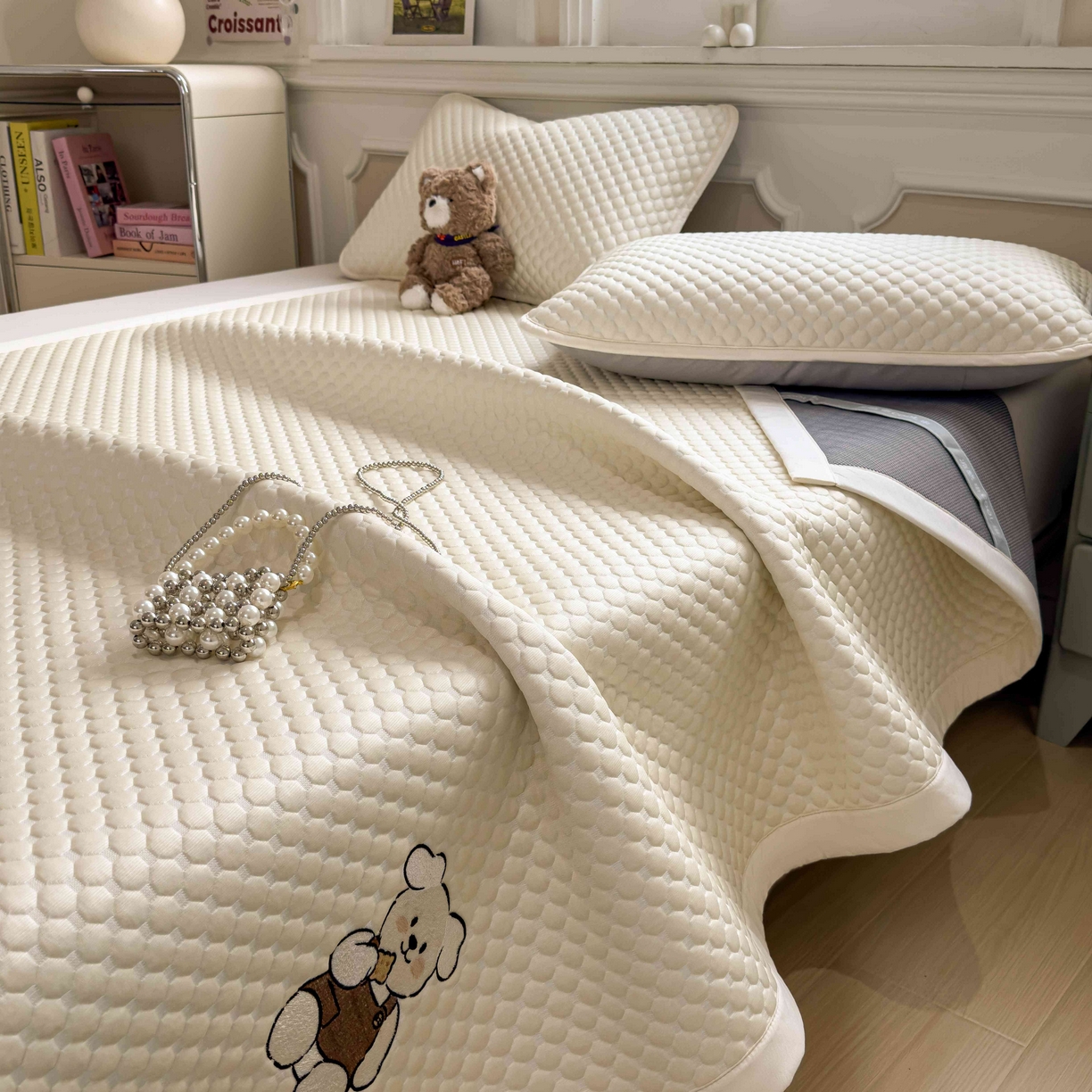 91家纺网 家纺一手货源 找家纺 孩子王家纺 2026春夏新款冰豆豆凉席凉感值过0.21冰丝床单单件冰丝席家用空调软席凉席席子 奶酪黄-床铺款