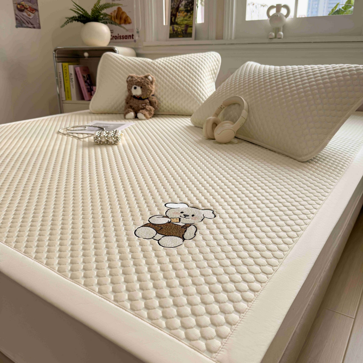 91家纺网 家纺一手货源 找家纺 孩子王家纺 2026春夏新款冰豆豆凉席凉感值过0.21冰丝床单单件冰丝席家用空调软席凉席席子 奶酪黄-床铺款