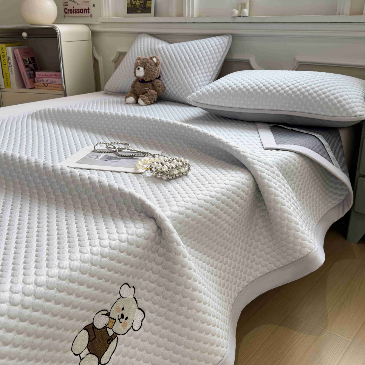 91家纺网 家纺一手货源 找家纺 孩子王家纺 2026春夏新款冰豆豆凉席凉感值过0.21冰丝床单单件冰丝席家用空调软席凉席席子 薇薇蓝-床铺款