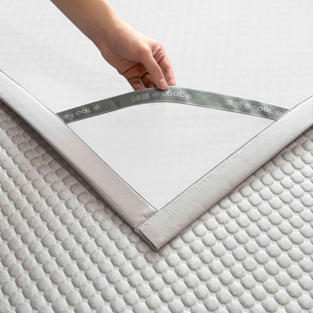 91家纺网 家纺一手货源 找家纺 孩子王家纺 2026春夏新款冰豆豆凉席凉感值过0.21冰丝床单单件冰丝席家用空调软席凉席席子 薇薇蓝-床铺款