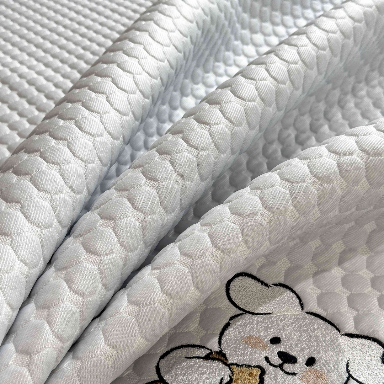 91家纺网 家纺一手货源 找家纺 孩子王家纺 2026春夏新款冰豆豆凉席凉感值过0.21冰丝床单单件冰丝席家用空调软席凉席席子 薇薇蓝-床铺款