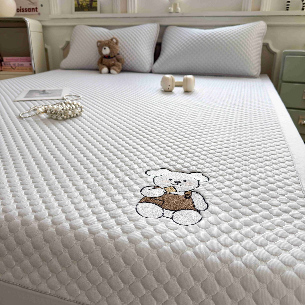 91家纺网 家纺一手货源 找家纺 孩子王家纺 2026春夏新款冰豆豆凉席凉感值过0.21冰丝床单单件冰丝席家用空调软席凉席席子 薇薇蓝-床铺款