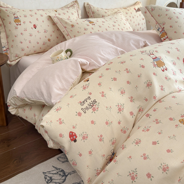 91家纺网 家纺一手货源 找家纺 U品汇 2026新款全棉纯棉麻数码印花四件套亚麻复古夏季床上用品（70%棉30%亚麻） 萌兔宝宝