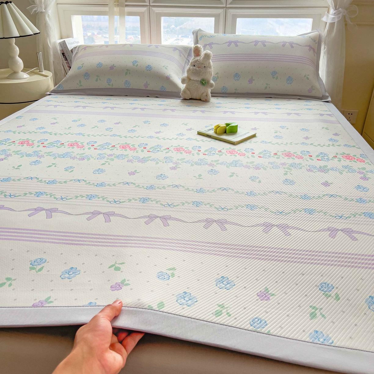 91家纺网 家纺一手货源 找家纺 （总）孩子王家纺 2026春夏新款夏季花卉冰丝凉席凉感值过0.21冰豆豆A类可机洗学生宿舍空调软席