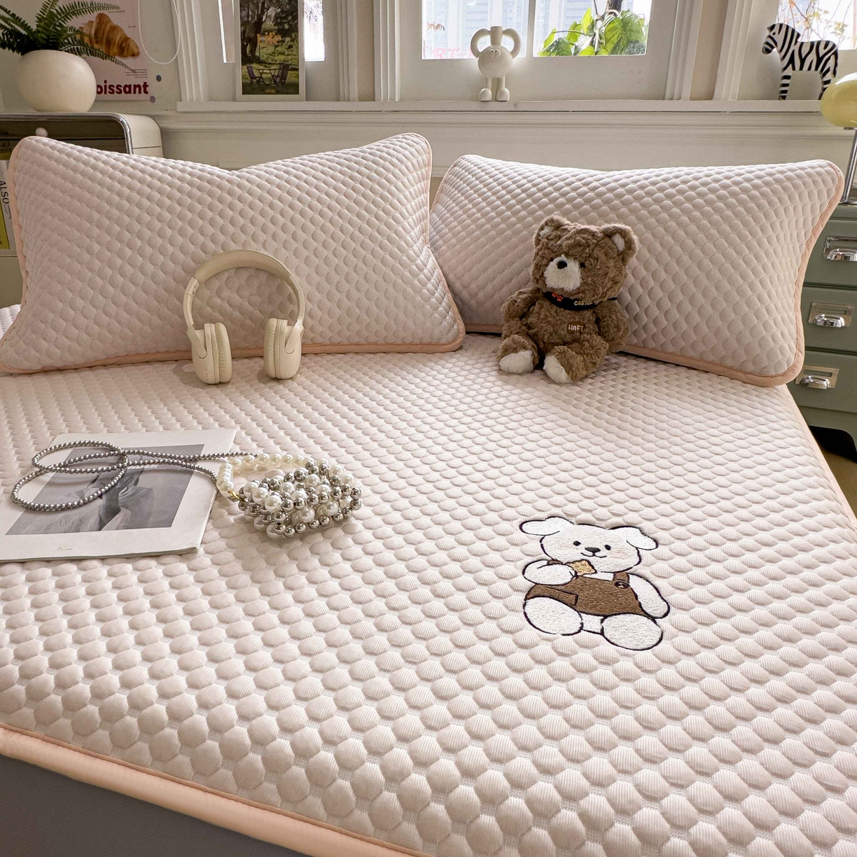 91家纺网 家纺一手货源 找家纺 孩子王家纺 2026春夏新款冰豆豆凉席凉感值过0.21冰丝床单单件冰丝席家用空调软席凉席席子 芭蕾粉-床笠款