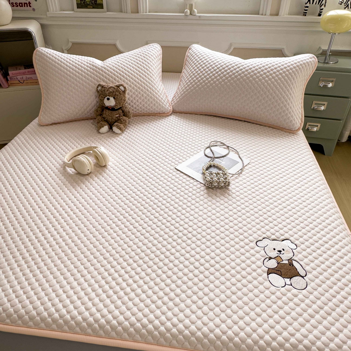 91家纺网 家纺一手货源 找家纺 孩子王家纺 2026春夏新款冰豆豆凉席凉感值过0.21冰丝床单单件冰丝席家用空调软席凉席席子 芭蕾粉-床笠款