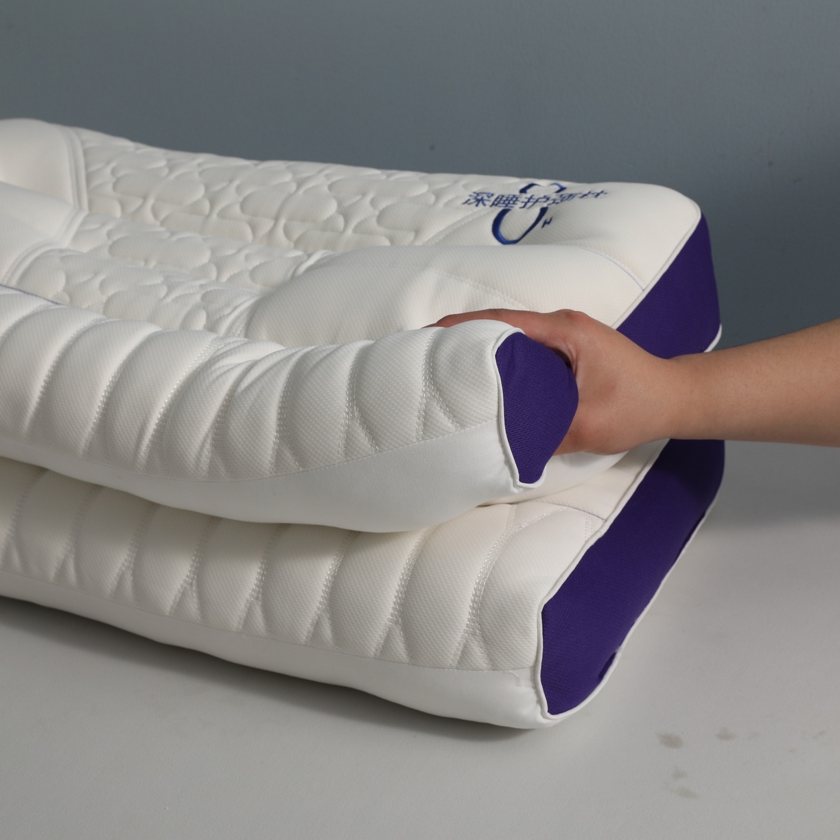 91家纺网 家纺一手货源 找家纺 （总）小米枕芯 2026新款8小时深睡护颈枕助睡眠枕两色枕头枕芯