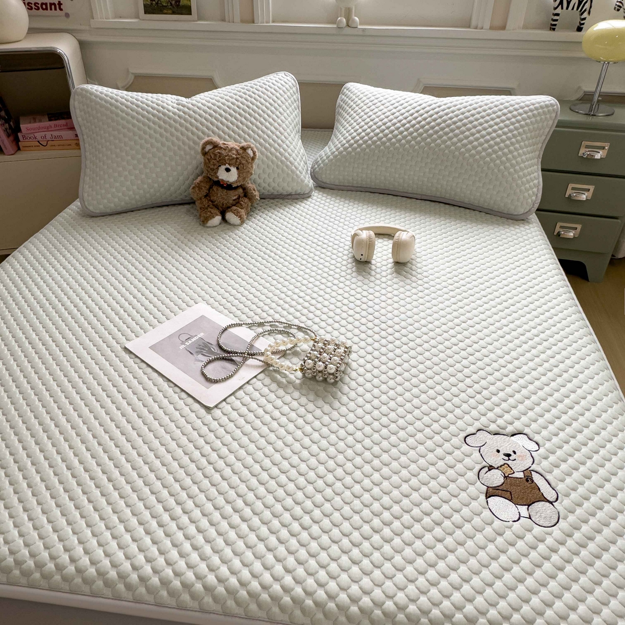 91家纺网 家纺一手货源 找家纺 孩子王家纺 2026春夏新款冰豆豆凉席凉感值过0.21冰丝床单单件冰丝席家用空调软席凉席席子 果绿-床笠款