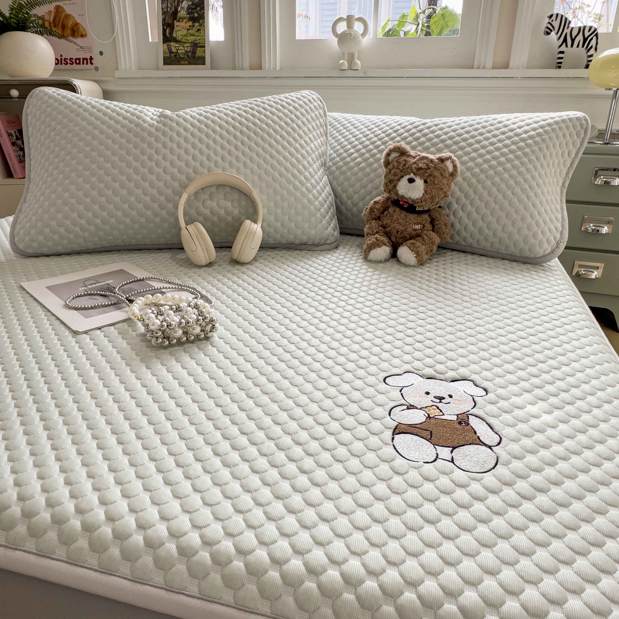 91家纺网 家纺一手货源 找家纺 孩子王家纺 2026春夏新款冰豆豆凉席凉感值过0.21冰丝床单单件冰丝席家用空调软席凉席席子 果绿-床笠款