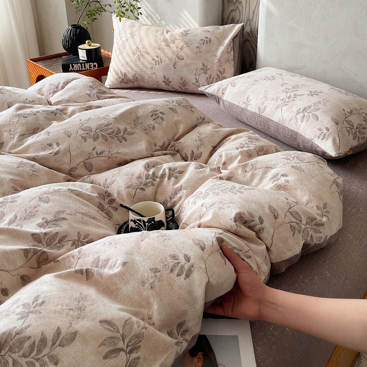 91家纺网 家纺一手货源 找家纺 灿哈家纺 2025新款复古风仿麻四件套 祥枝藴芳