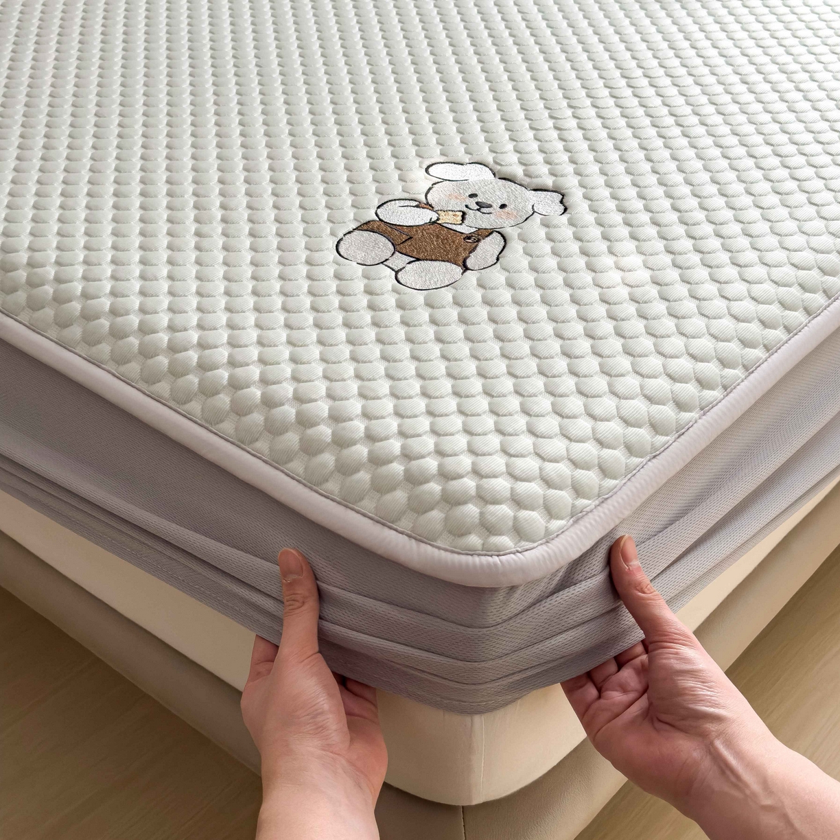 91家纺网 家纺一手货源 找家纺 孩子王家纺 2026春夏新款冰豆豆凉席凉感值过0.21冰丝床单单件冰丝席家用空调软席凉席席子 果绿-床笠款