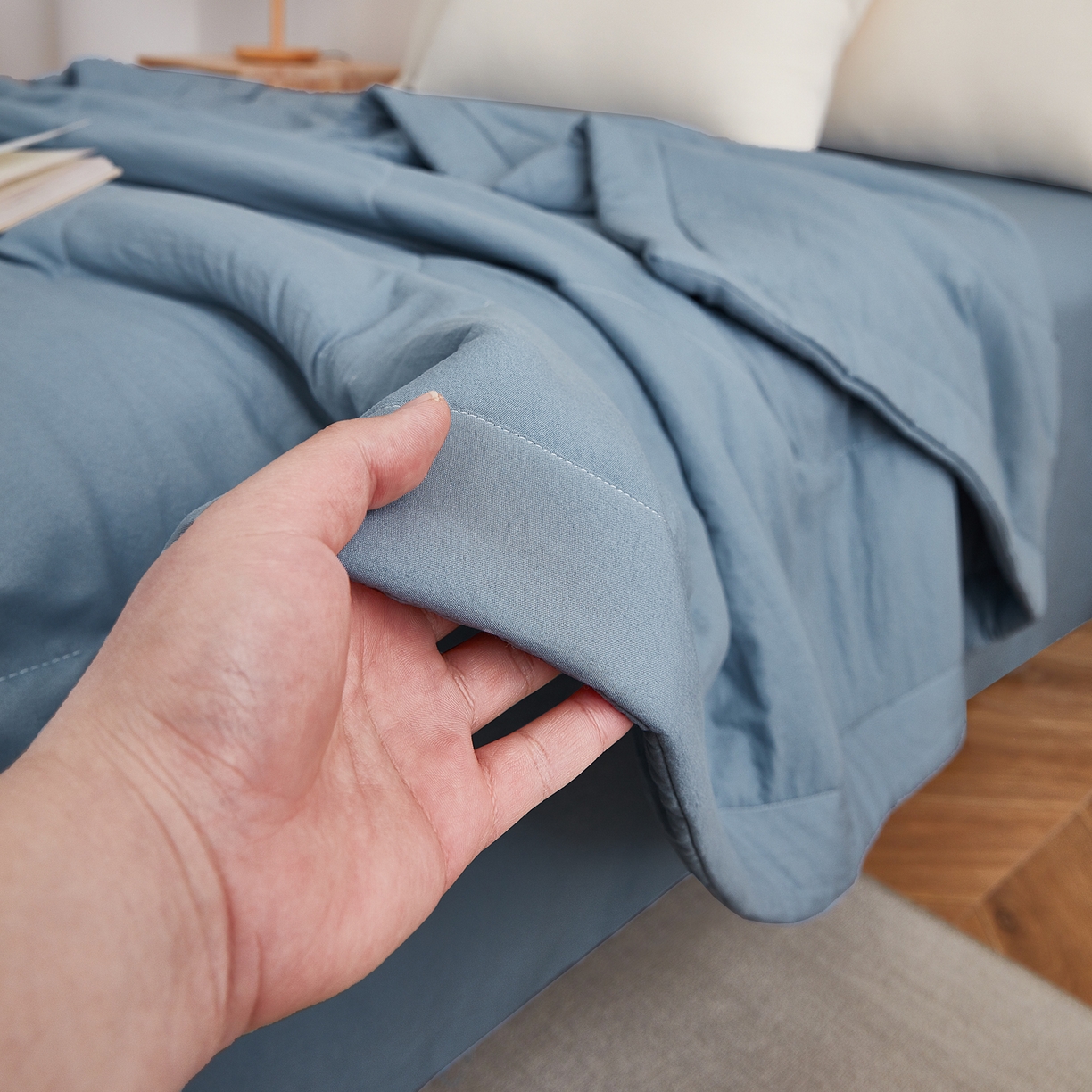 91家纺网 家纺一手货源 找家纺 尊妙被业 2026新款水洗棉棉花夏被100%新疆棉花被被子被芯填充包检测 复古蓝