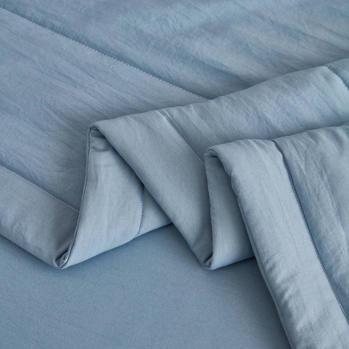 91家纺网 家纺一手货源 找家纺 尊妙被业 2026新款水洗棉棉花夏被100%新疆棉花被被子被芯填充包检测 复古蓝