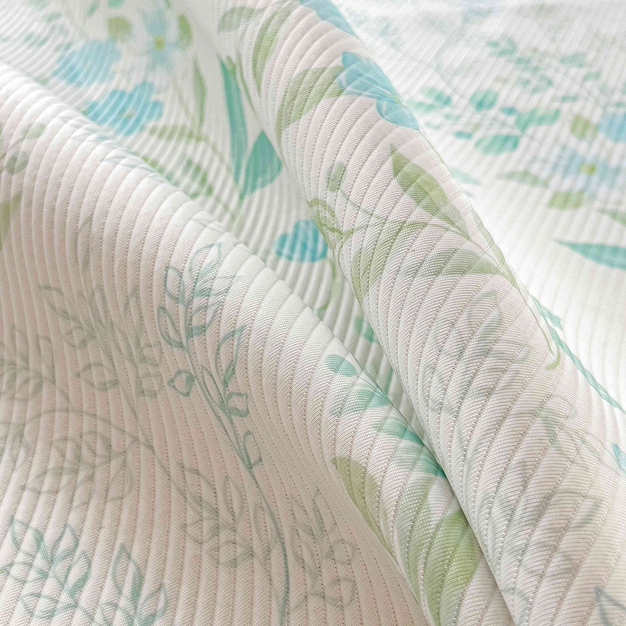 91家纺网 家纺一手货源 找家纺 孩子王家纺 2026春夏新款夏季花卉冰丝凉席凉感值过0.21冰豆豆A类可机洗学生宿舍空调软席 丛林小熊 床单款