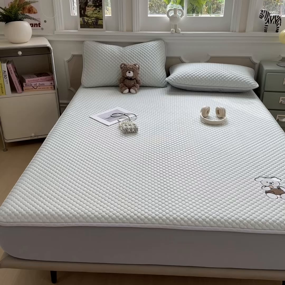 91家纺网 家纺一手货源 找家纺 孩子王家纺 2026春夏新款冰豆豆凉席凉感值过0.21冰丝床单单件冰丝席家用空调软席凉席席子 果绿-床笠款