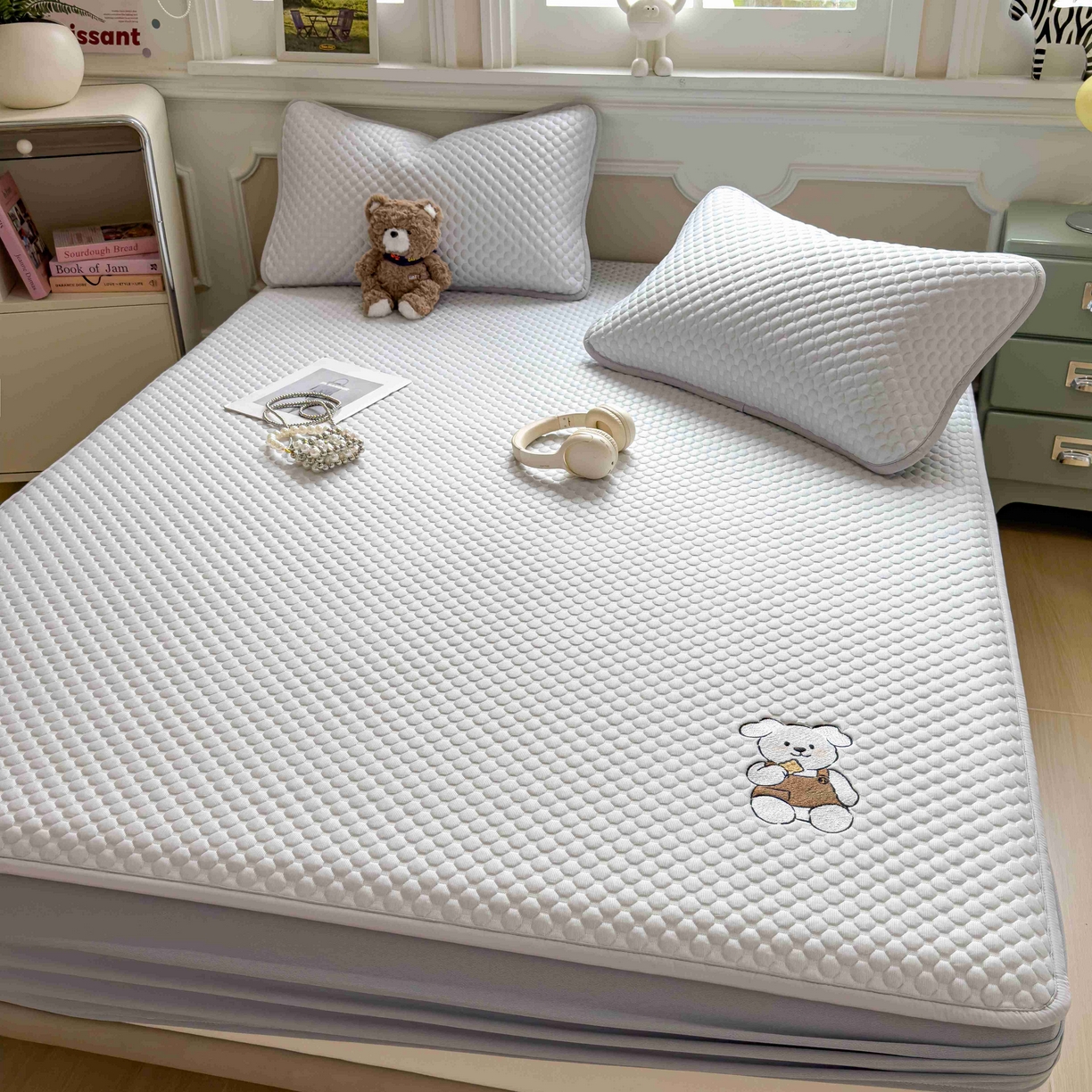 91家纺网 家纺一手货源 找家纺 孩子王家纺 2026春夏新款冰豆豆凉席凉感值过0.21冰丝床单单件冰丝席家用空调软席凉席席子 薇薇蓝-床笠款