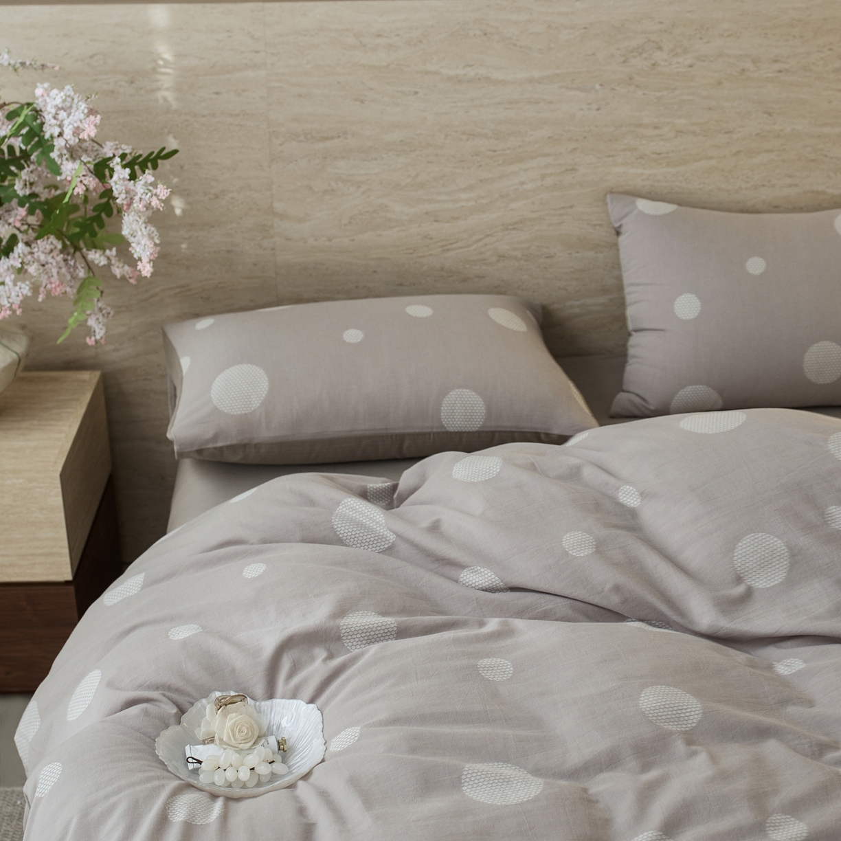 91家纺网 家纺一手货源 找家纺 安莱生活 2026年新品水洗棉全棉纯棉色织提花系列四件套 华尔兹-浅灰