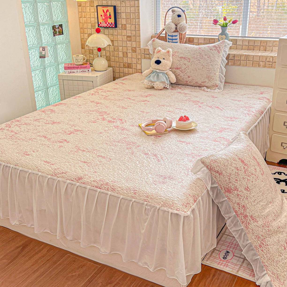 91家纺网 家纺一手货源 找家纺 川悦生活 2026新款加厚三明治底床裙款凉感席三件套 床裙尼尔-粉