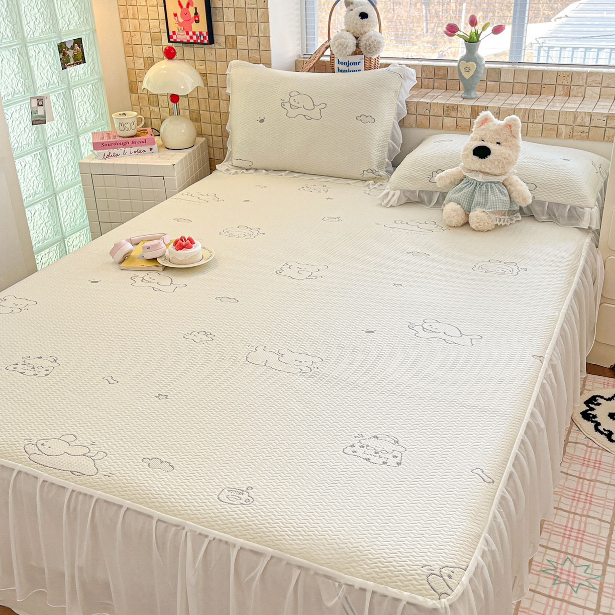 91家纺网 家纺一手货源 找家纺 川悦生活 2026新款加厚三明治底床裙款凉感席三件套 床裙朴朴小旺