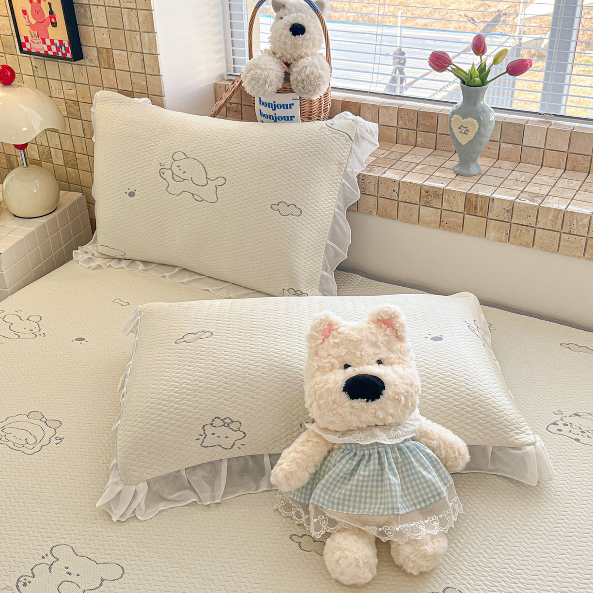 91家纺网 家纺一手货源 找家纺 川悦生活 2026新款加厚三明治底床裙款凉感席三件套 床裙朴朴小旺