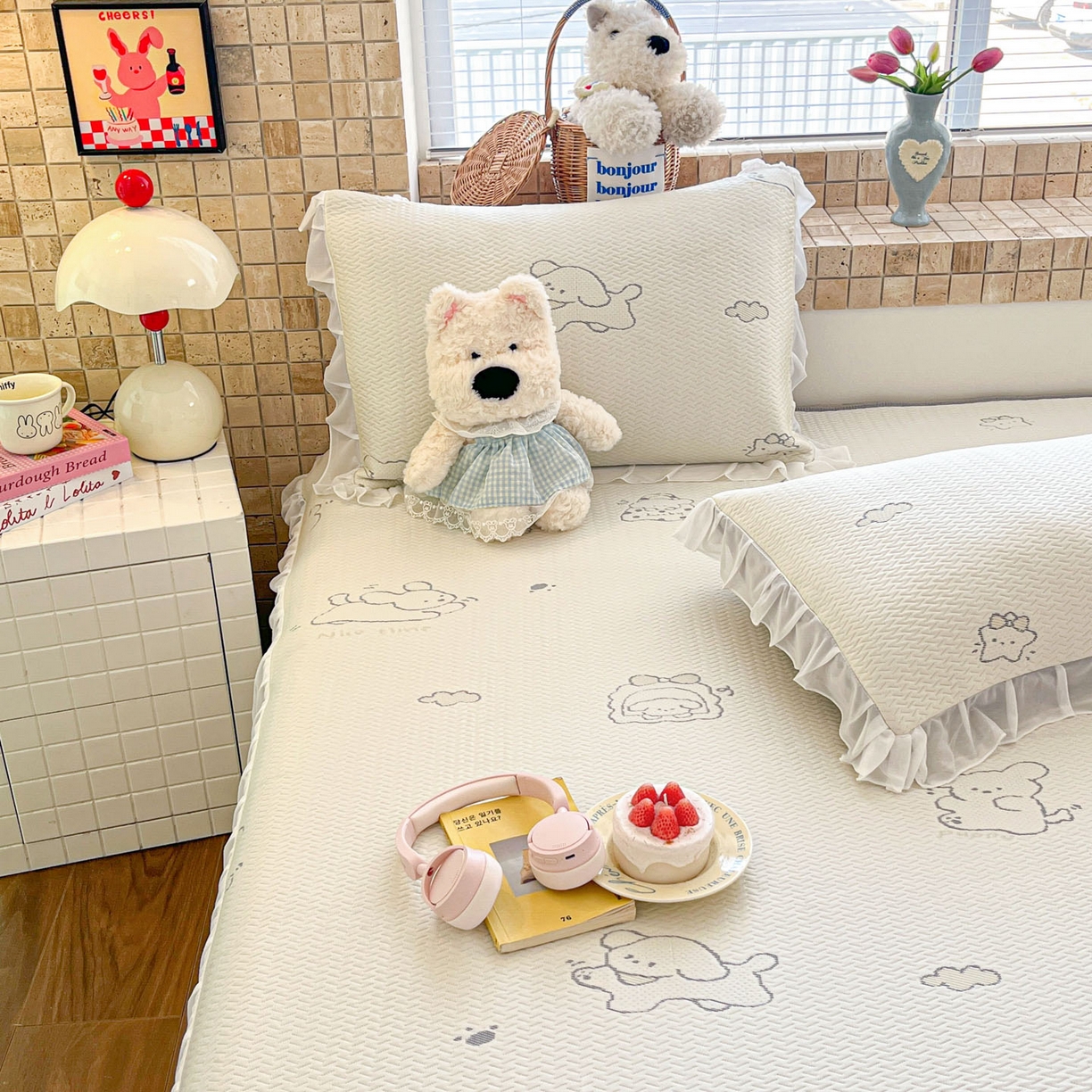 91家纺网 家纺一手货源 找家纺 川悦生活 2026新款加厚三明治底床裙款凉感席三件套 床裙朴朴小旺