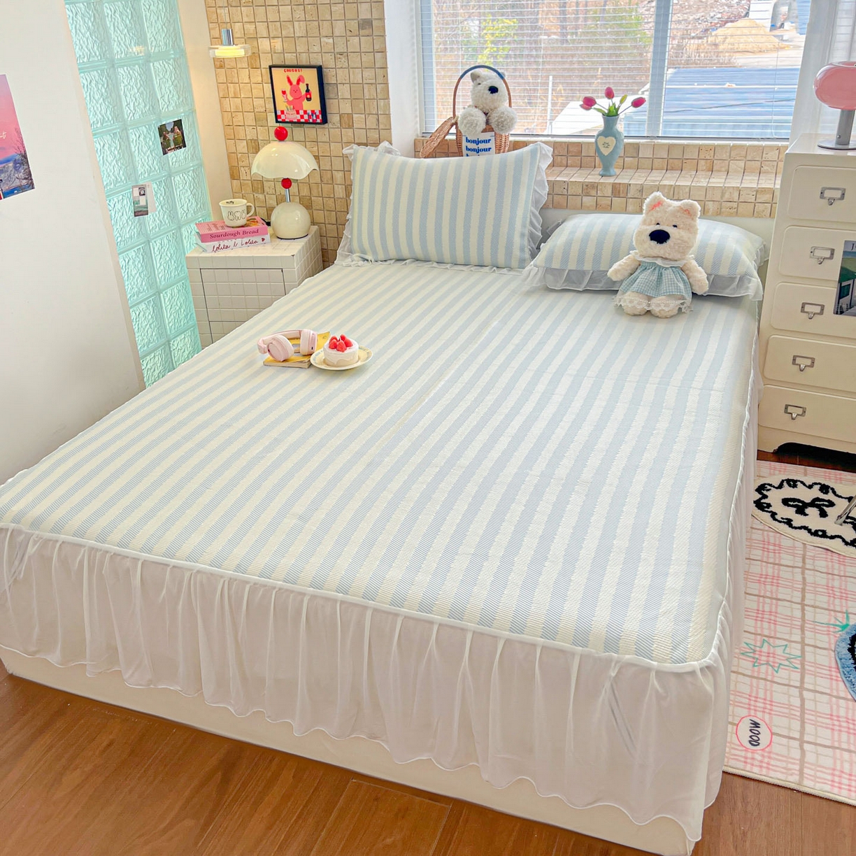 91家纺网 家纺一手货源 找家纺 川悦生活 2026新款加厚三明治底床裙款凉感席三件套 床裙甜心-水蓝