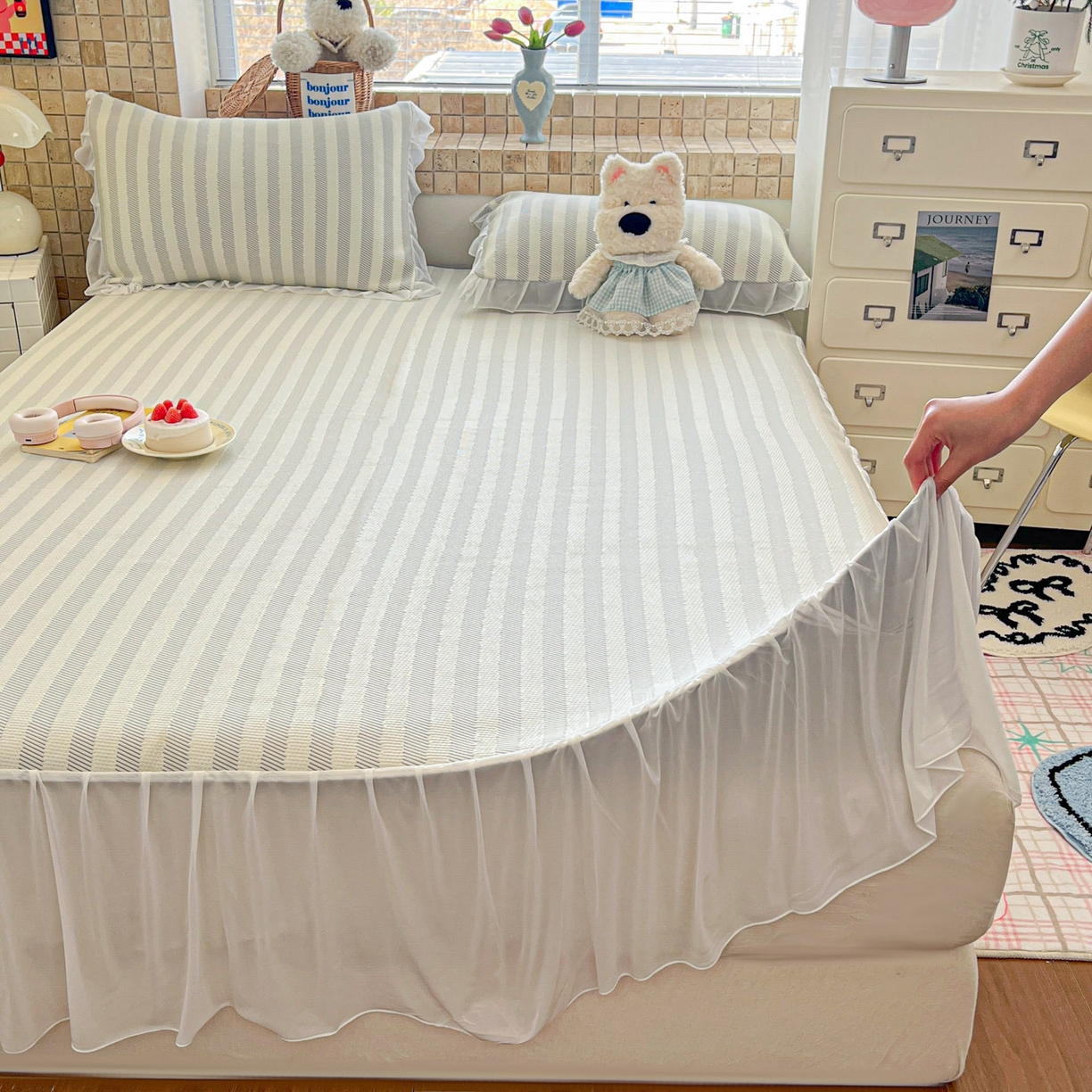 川悦生活 2026新款加厚三明治底床裙款凉感席三件套 床裙甜心-月灰