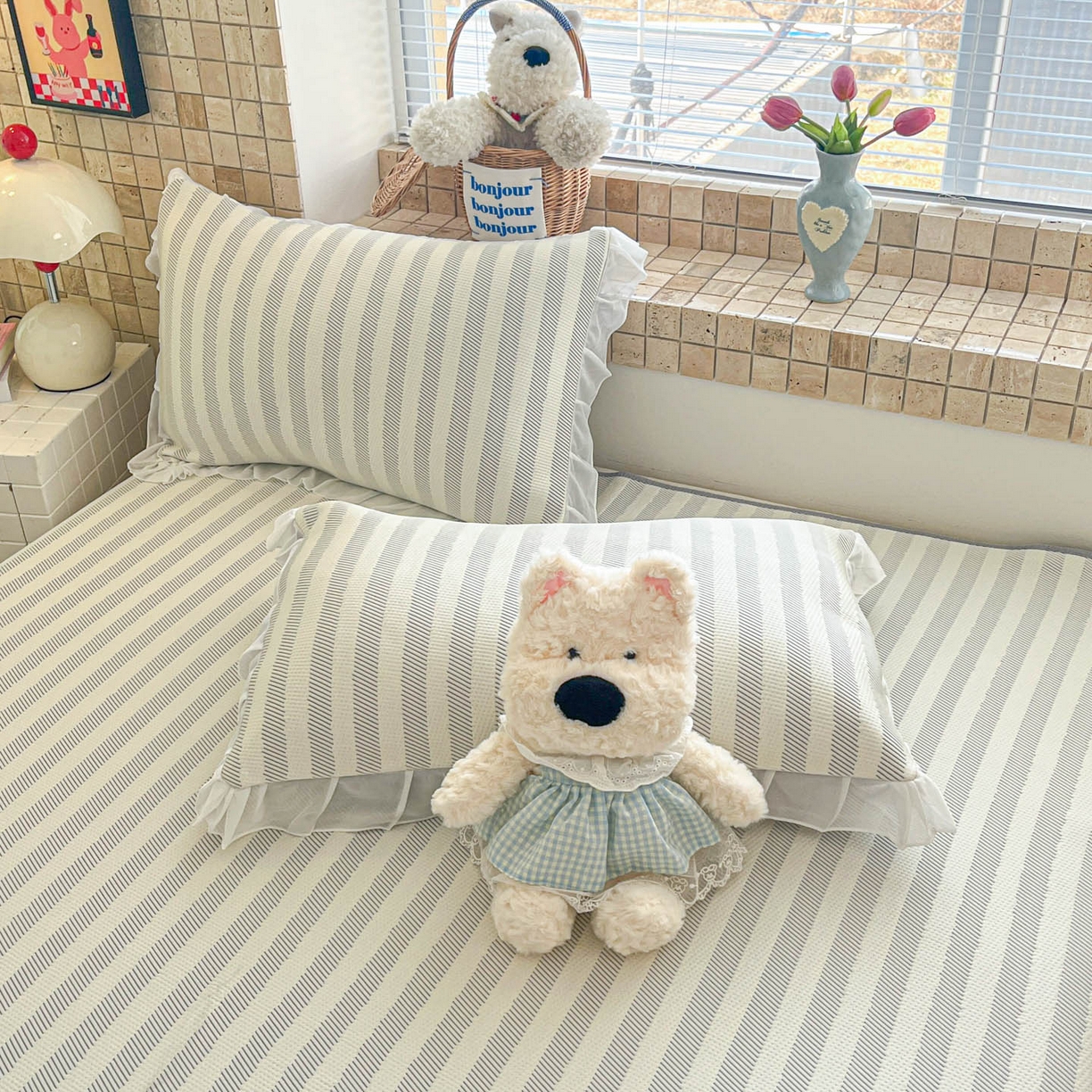 91家纺网 家纺一手货源 找家纺 川悦生活 2026新款加厚三明治底床裙款凉感席三件套 床裙甜心-月灰