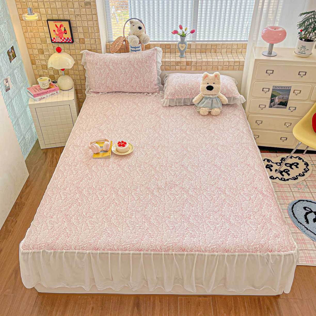 91家纺网 家纺一手货源 找家纺 川悦生活 2026新款加厚三明治底床裙款凉感席三件套 床裙夏季岛屿-粉